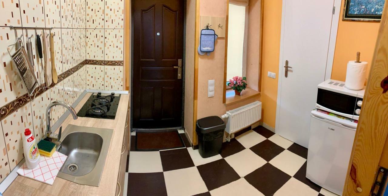 Airovita Kambariai Nakvynei Kretinga Esterno foto